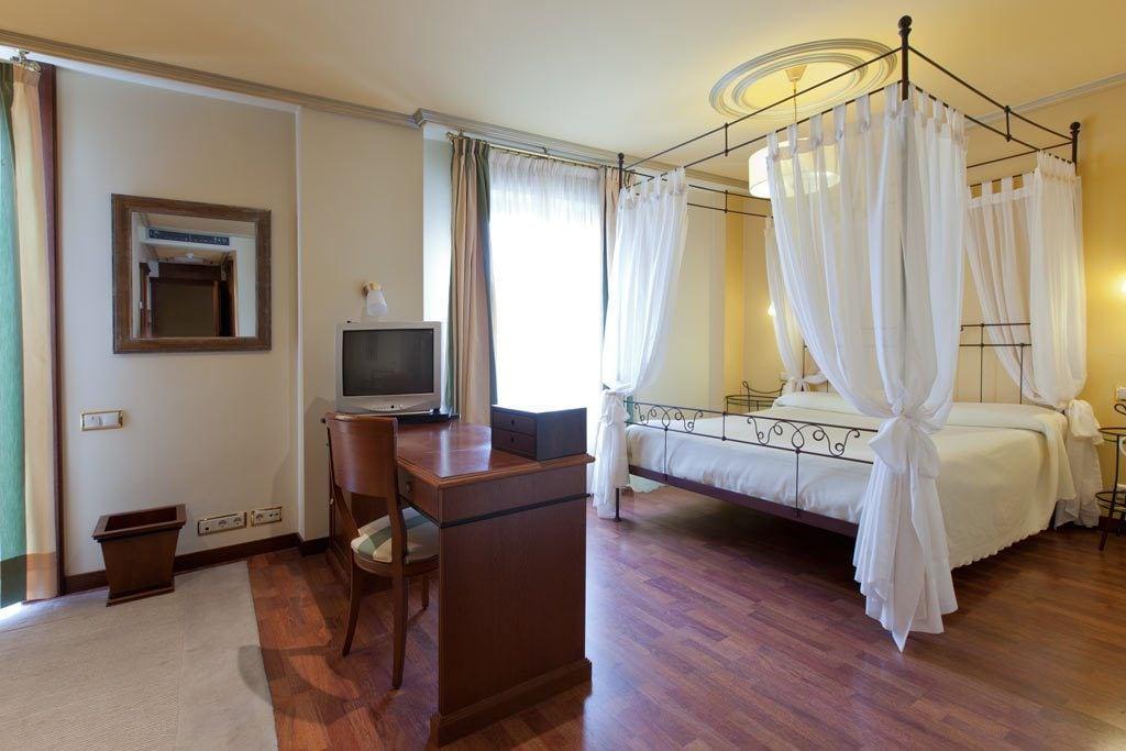 Hotel Azofra Burgos Luaran gambar