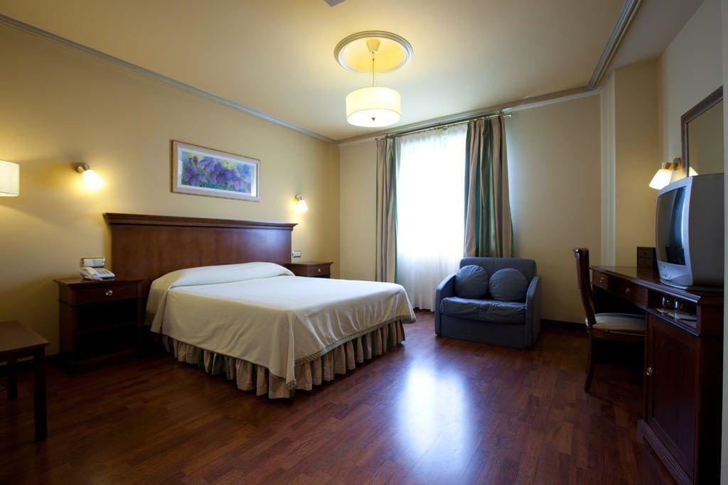 Hotel Azofra Burgos Luaran gambar