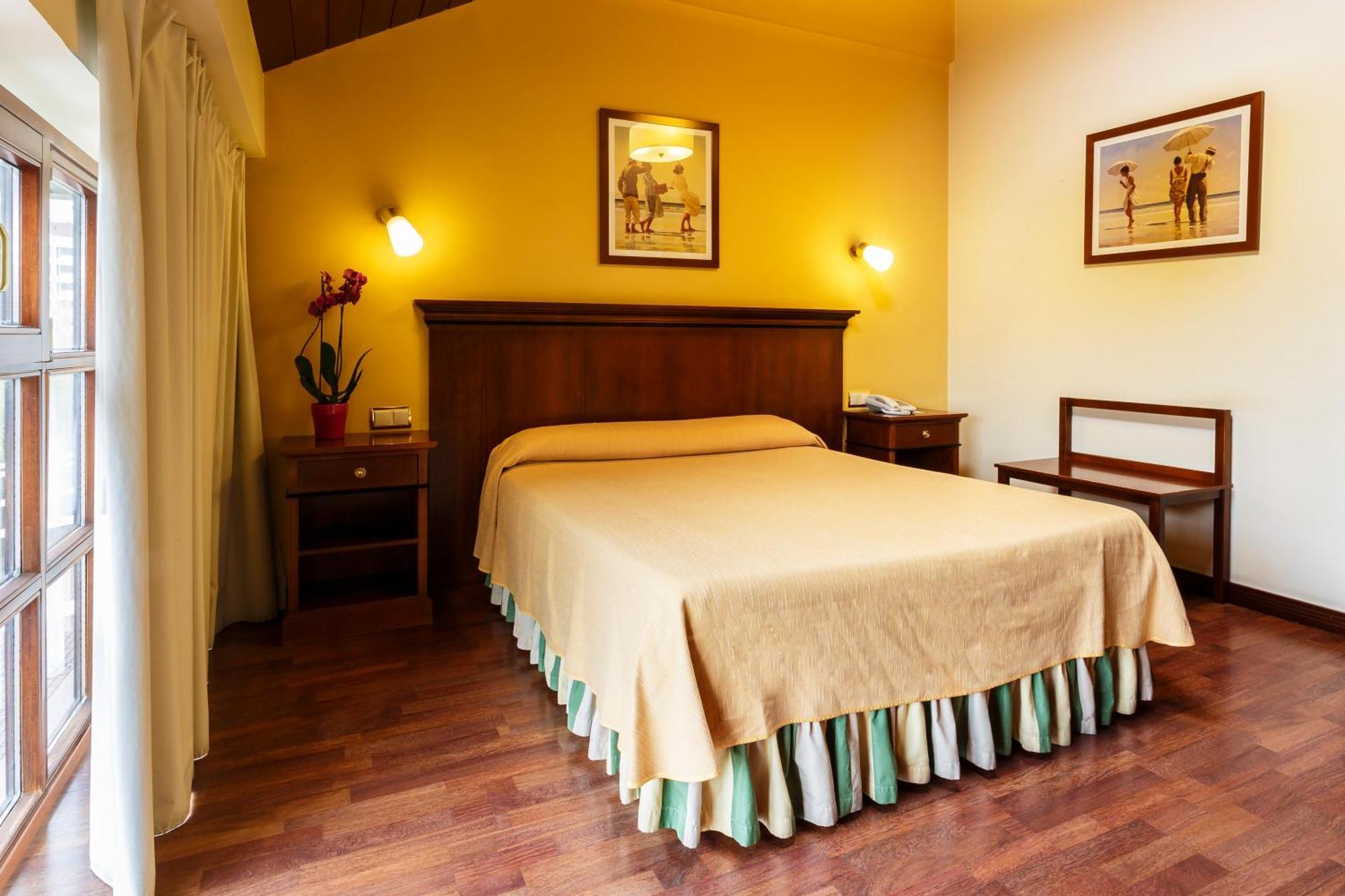 Hotel Azofra Burgos Bilik gambar