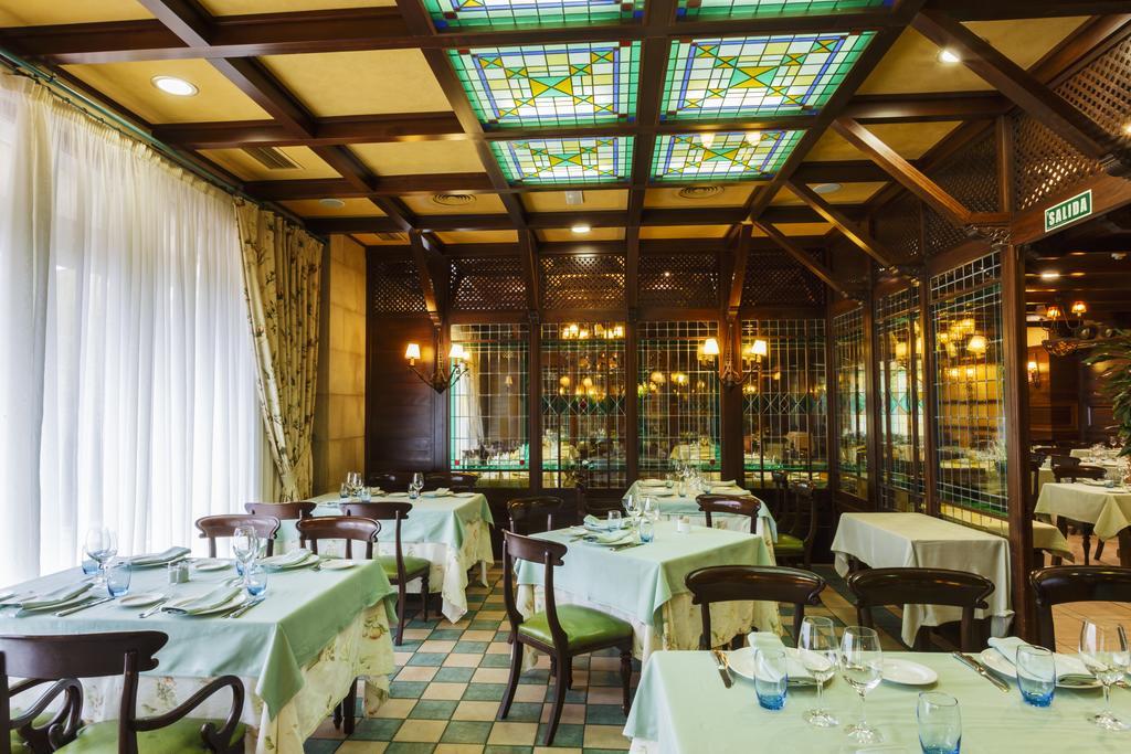 Hotel Azofra Burgos Luaran gambar