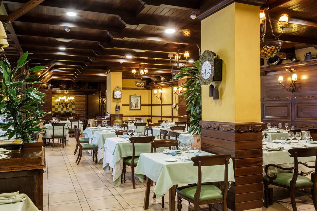 Hotel Azofra Burgos Luaran gambar
